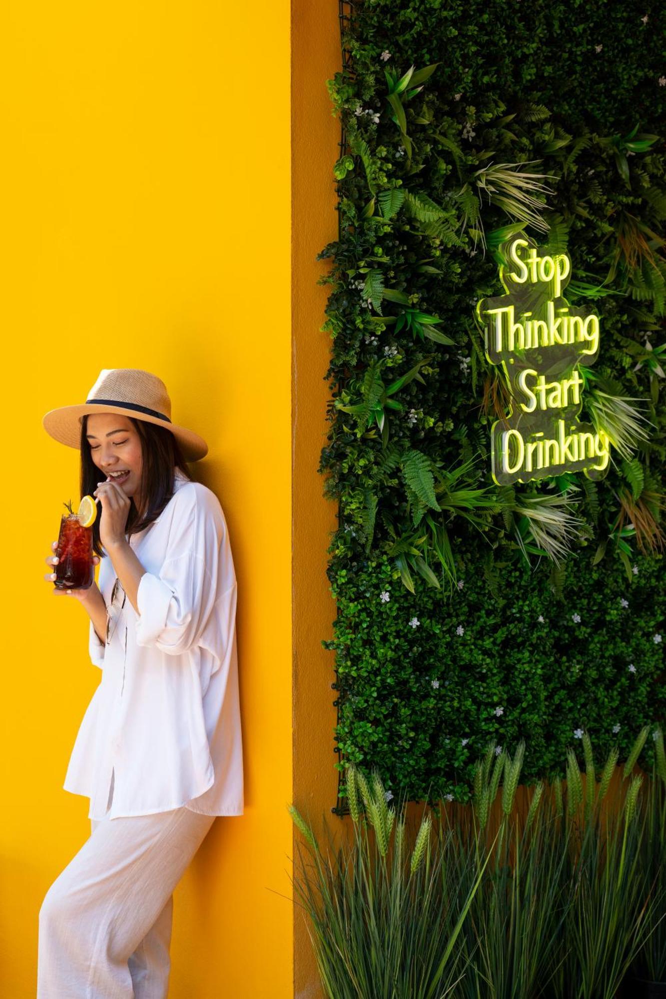 Buasri Boutique Patong Hotel Ngoại thất bức ảnh