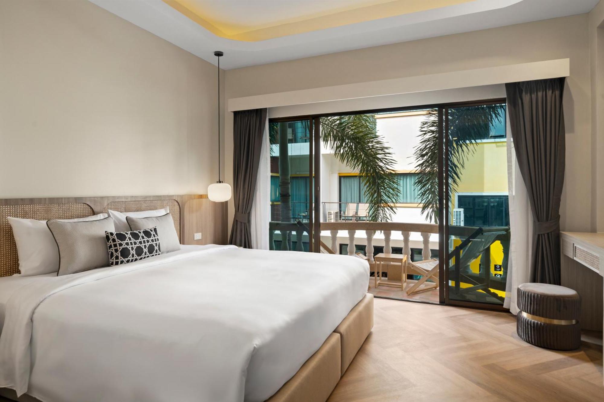 Buasri Boutique Patong Hotel Ngoại thất bức ảnh