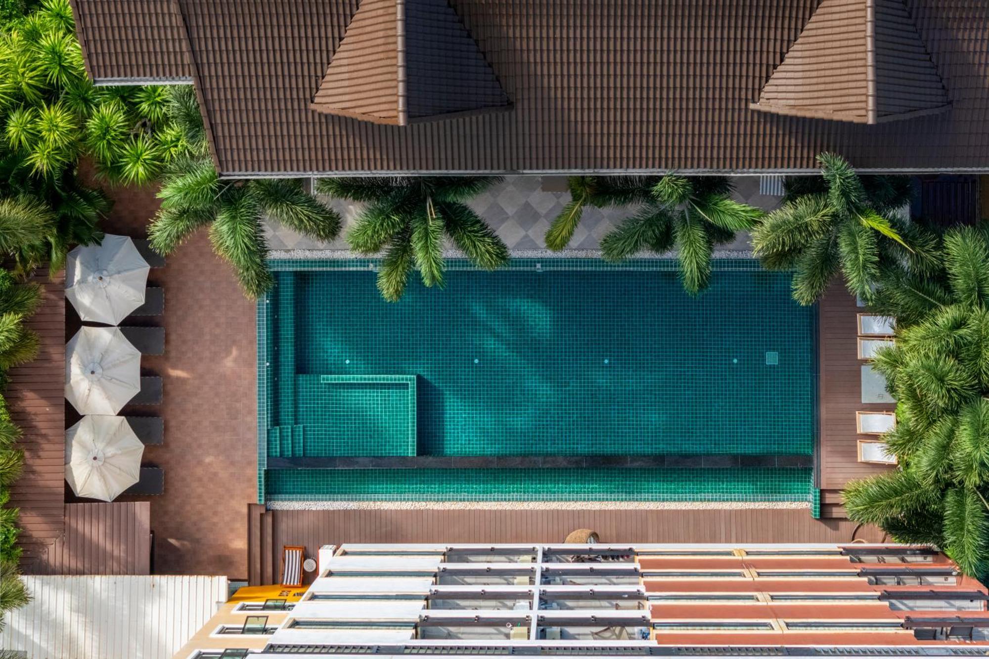 Buasri Boutique Patong Hotel Ngoại thất bức ảnh