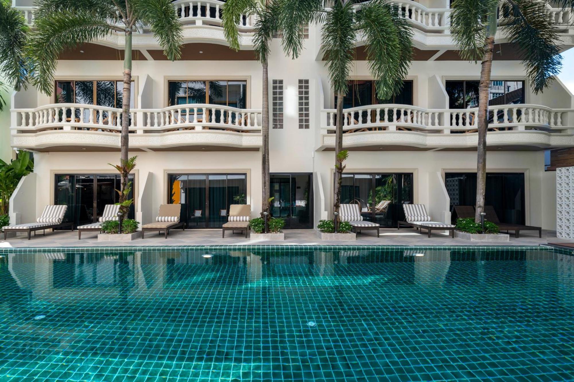 Buasri Boutique Patong Hotel Ngoại thất bức ảnh
