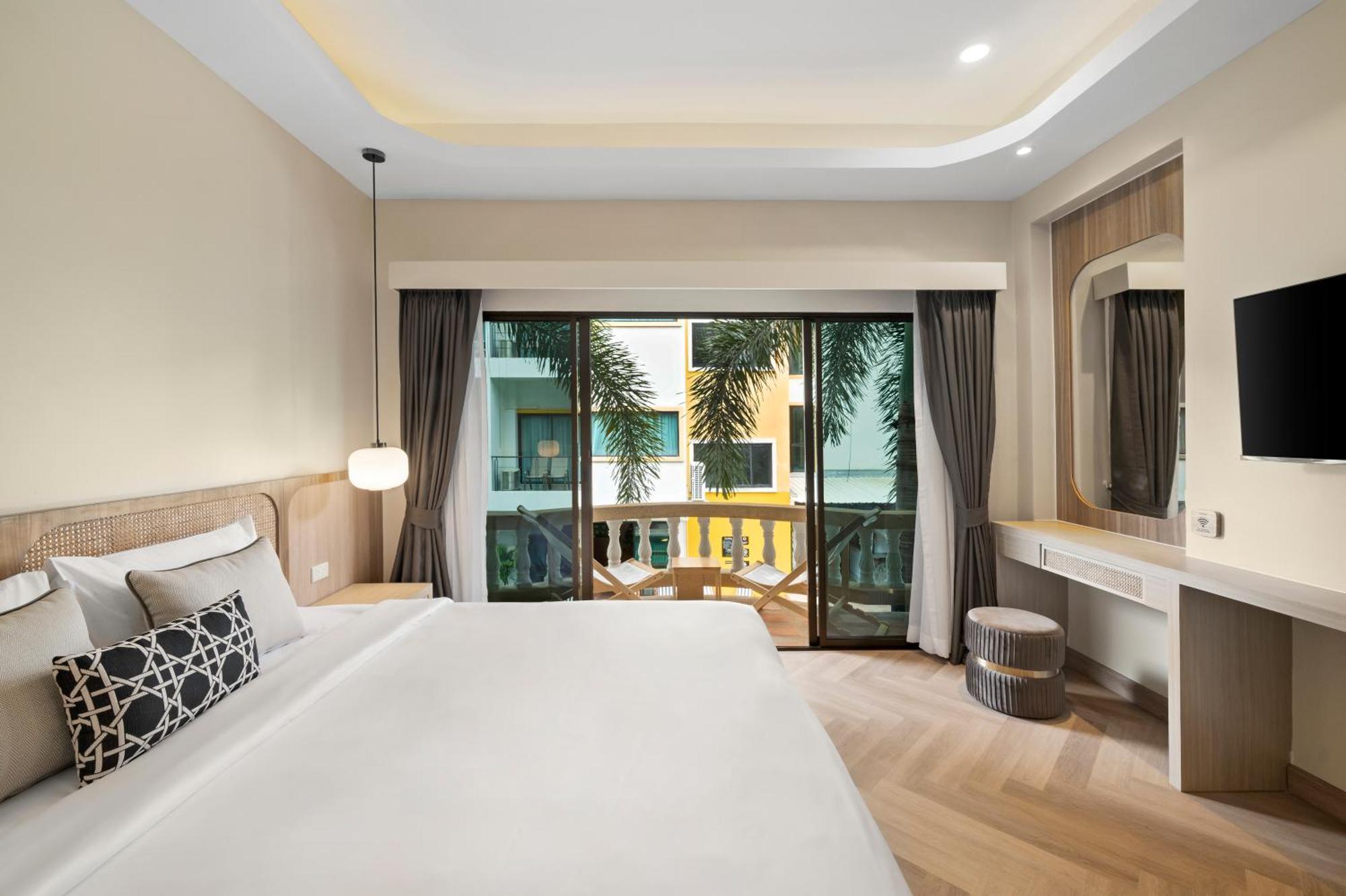 Buasri Boutique Patong Hotel Ngoại thất bức ảnh