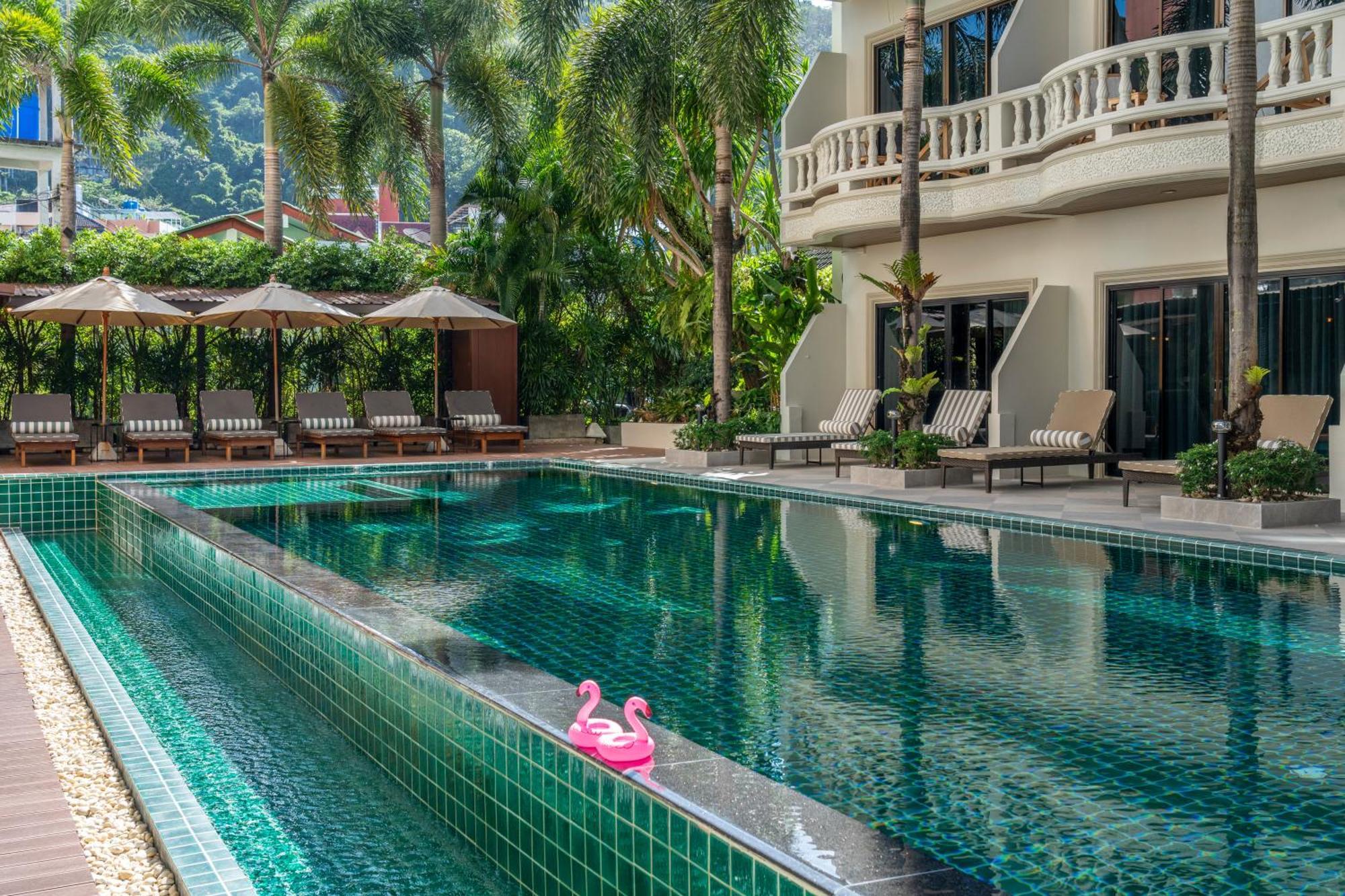 Buasri Boutique Patong Hotel Ngoại thất bức ảnh