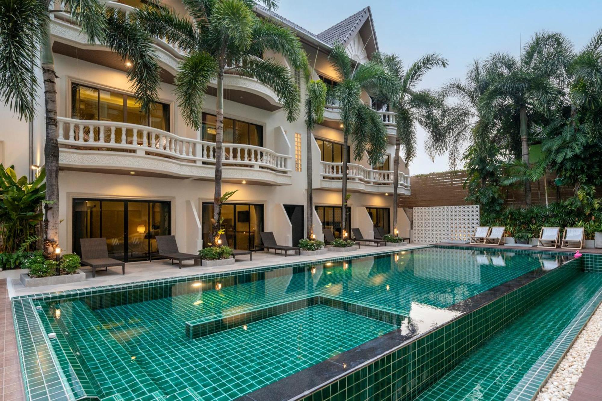 Buasri Boutique Patong Hotel Ngoại thất bức ảnh